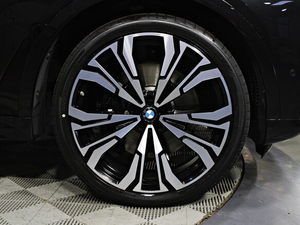 2024 BMW X7 40d I (G07) Рестайлинг, чёрный, 17900000 рублей - вид 12