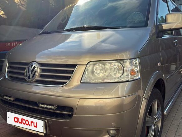 2009 Volkswagen Multivan T5, бежевый, 1335000 рублей