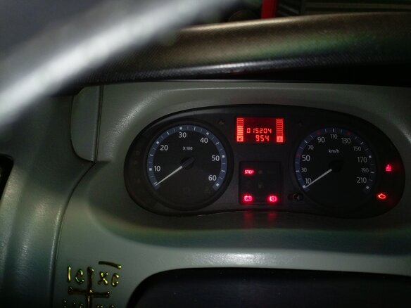 2008 Renault Trafic II Рестайлинг, красный, 1200000 рублей - вид 15