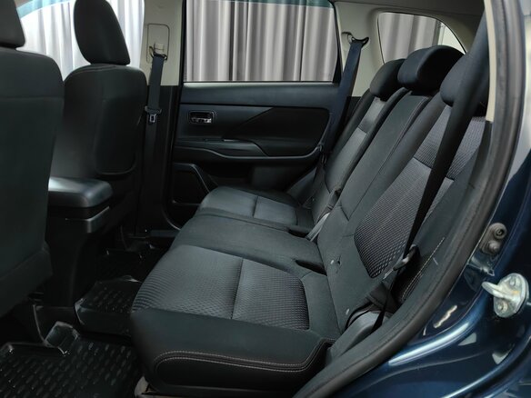 2018 Mitsubishi Outlander III Рестайлинг 2, синий, 1525000 рублей - вид 10