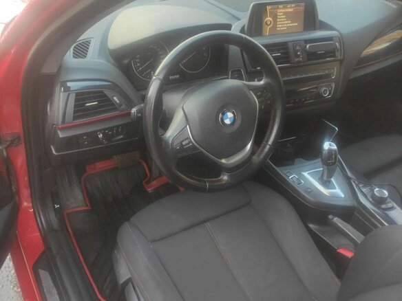 2013 BMW 1 серии 118i II (F20/F21), красный, 890000 рублей - вид 10
