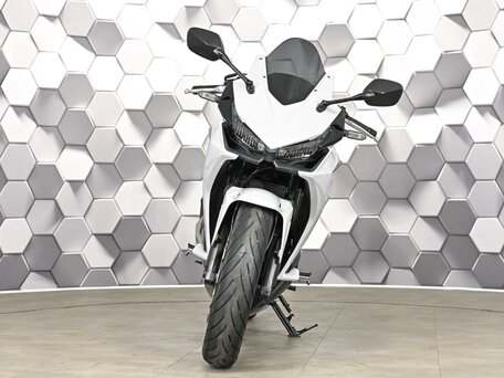 2021 Honda CBR 400R, белый, 649000 рублей, вид 5
