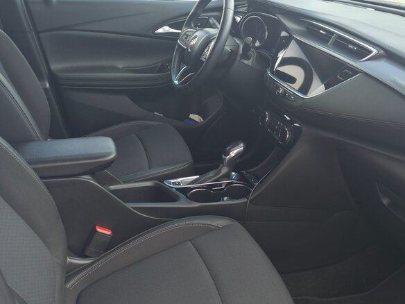 2020 Buick Encore GX I, серый, 1280000 рублей - вид 6