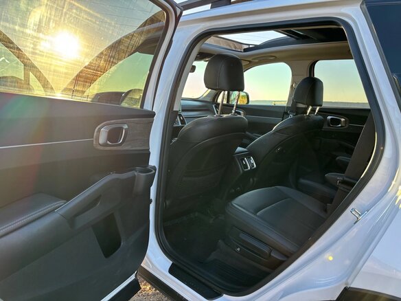 2022 Kia Sorento IV, белый, 3990000 рублей - вид 18