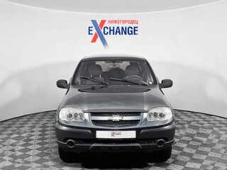 2011 Chevrolet Niva I Рестайлинг, серый, 299000 рублей, вид 2