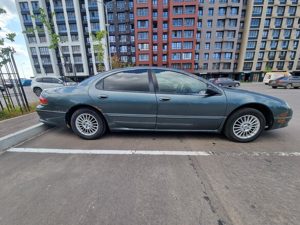 2002 Chrysler Concorde II, серый, 250000 рублей - вид 3