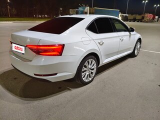 2019 Skoda Superb III Рестайлинг, белый, 2850000 рублей, вид 5