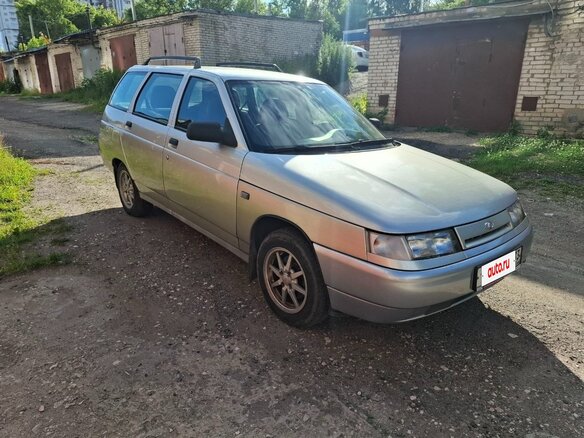 2006 Lada (ВАЗ) 2111, серебристый
