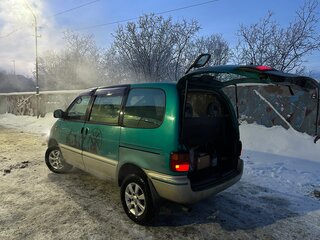 1999 Nissan Serena I (C23), зелёный, 350000 рублей, вид 4