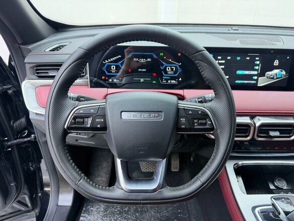2022 Jetour X70+ I, чёрный, 1660000 рублей - вид 10