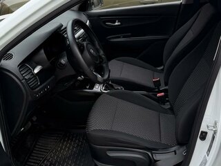 2018 Kia Rio IV, белый, 890000 рублей, вид 3