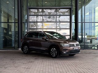 2018 Volkswagen Tiguan II, коричневый, 2150000 рублей, вид 1