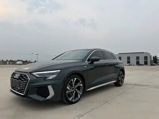 2022 Audi A3 Sportback 35 TFSI IV (8Y), зелёный, 2130703 рублей, вид 3