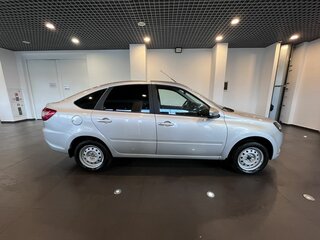 2024 Lada (ВАЗ) Granta I Рестайлинг, серебристый, 949000 рублей, вид 2