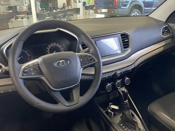 2024 Lada (ВАЗ) Vesta I Рестайлинг (NG), белый, 1080000 рублей - вид 13