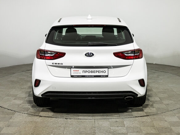 2018 Kia Ceed III, белый, 1599700 рублей - вид 5