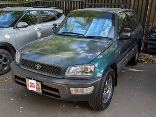 1997 Toyota RAV4 I (XA10), зелёный, 650000 рублей, вид 1
