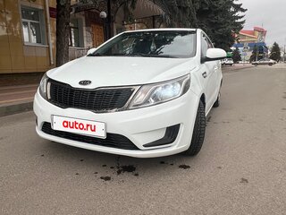 2011 Kia Rio III, белый, 750000 рублей, вид 1