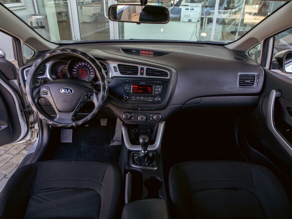 2013 Kia Ceed II, серебристый, 795000 рублей - вид 15