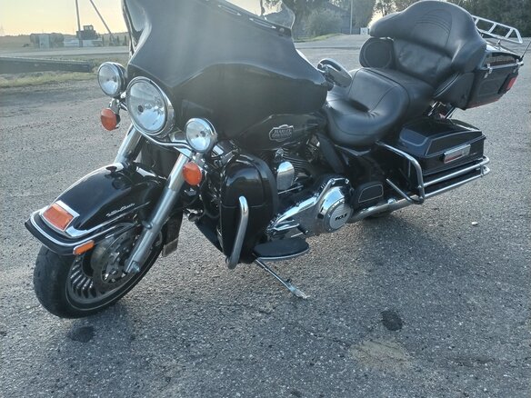 2012 Harley-Davidson Electra Glide, чёрный, 826095 рублей