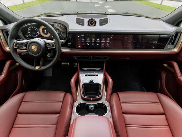 2026 Porsche Cayenne GTS III Рестайлинг, чёрный, 24900000 рублей - вид 24