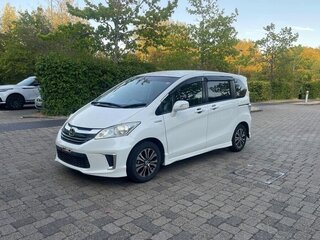 2016 Honda Freed I Рестайлинг 2, белый, 820000 рублей, вид 3