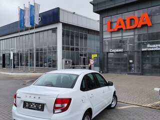 2026 Lada (ВАЗ) Granta I Рестайлинг, белый, 1068000 рублей, вид 4
