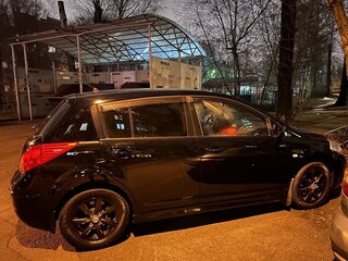 2011 Nissan Tiida I Рестайлинг, чёрный, 950000 рублей, вид 2