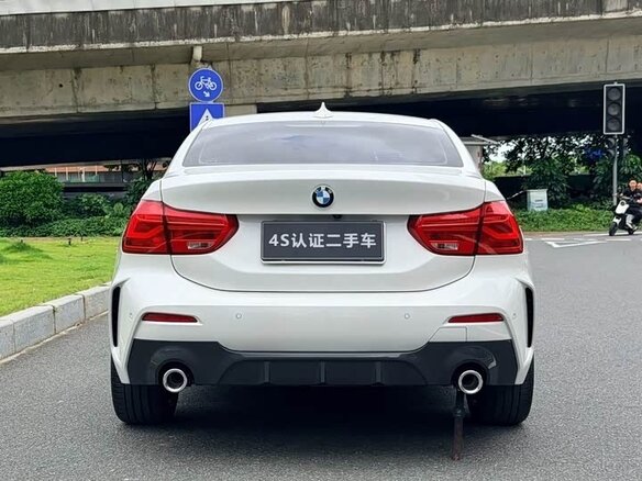 2023 BMW 1 серии 120i III (F52) Рестайлинг, белый - вид 6