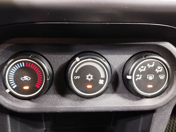 2010 Mitsubishi Lancer X, чёрный, 750000 рублей - вид 16