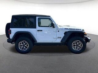 2025 Jeep Wrangler IV (JL) Рестайлинг, белый, 6106000 рублей, вид 4