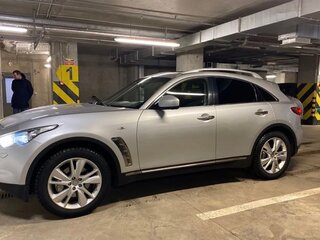 2012 Infiniti FX37 II (S51) Рестайлинг, серебристый, 1590000 рублей, вид 2