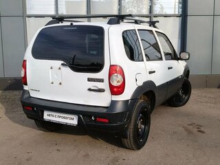 2013 Chevrolet Niva I Рестайлинг, белый, 479000 рублей, вид 5