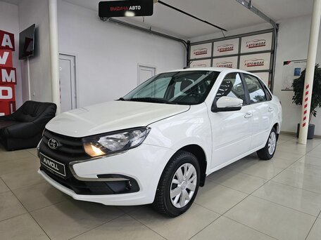 2022 Lada (ВАЗ) Granta I Рестайлинг, белый, 835000 рублей, вид 1