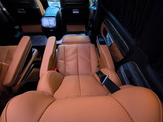 2025 Mercedes-Benz V-Класс Extra Long 300 экстра длинный III (W447) Рестайлинг 2, чёрный, 9990000 рублей, вид 3