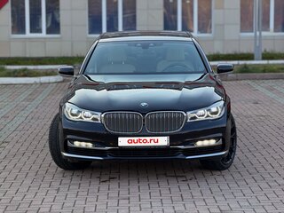 2016 BMW 7 серии Long 750Li xDrive VI (G11/G12), чёрный, 3050000 рублей, вид 2