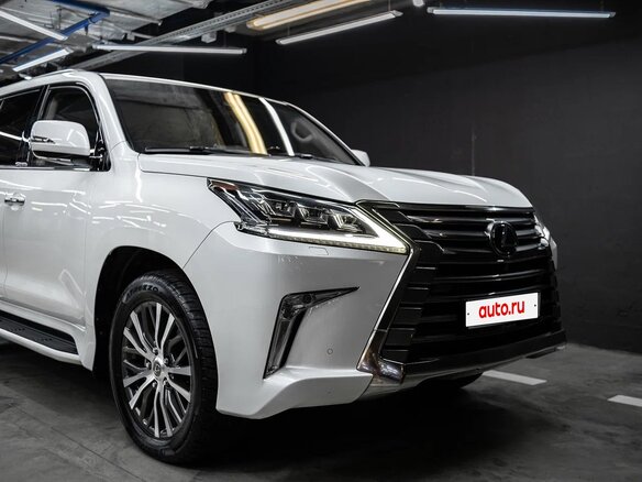 2016 Lexus LX 570 III Рестайлинг 2, белый, 7850000 рублей - вид 25