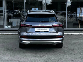 2021 Audi e-tron 55 I, серый, 5890000 рублей, вид 3