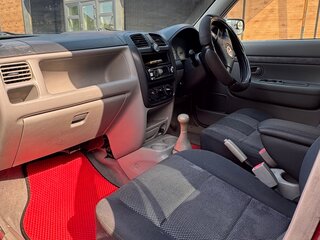 2001 Mazda Demio I (DW), красный, 200000 рублей, вид 4
