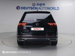 2023 Volkswagen Tiguan Allspace II Рестайлинг, чёрный, 2980020 рублей, вид 4