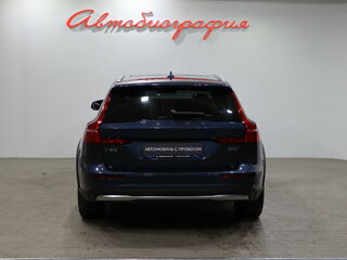 2024 Volvo V60 Cross Country II, синий, 6390000 рублей, вид 4