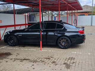 2014 BMW 5 серии 520d VI (F10/F11/F07) Рестайлинг, чёрный, 1750000 рублей, вид 3