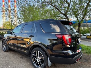2016 Ford Explorer V Рестайлинг, чёрный, 3000000 рублей, вид 5