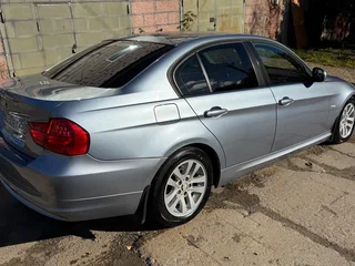 2011 BMW 3 серии 318i V (E90/E91/E92/E93) Рестайлинг, голубой, 750000 рублей, вид 5