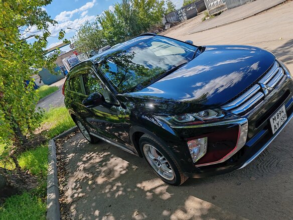2019 Mitsubishi Eclipse Cross I, чёрный, 1700000 рублей - вид 3