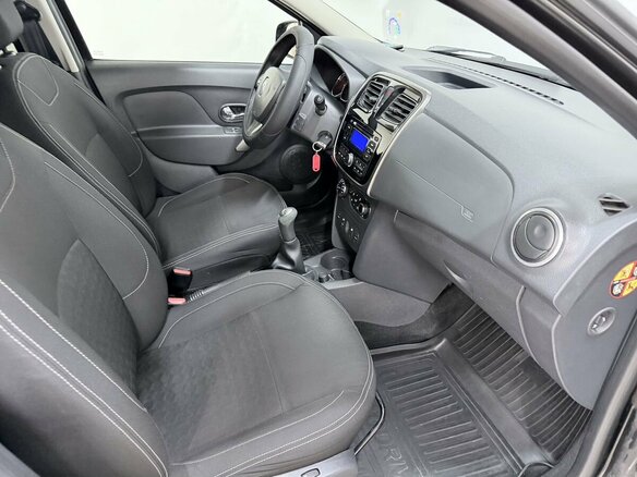2015 Renault Sandero II, чёрный - вид 19