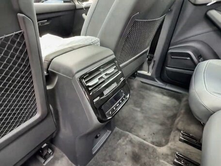 2026 Audi Q6 40 TFSI, чёрный, 6349000 рублей, вид 5