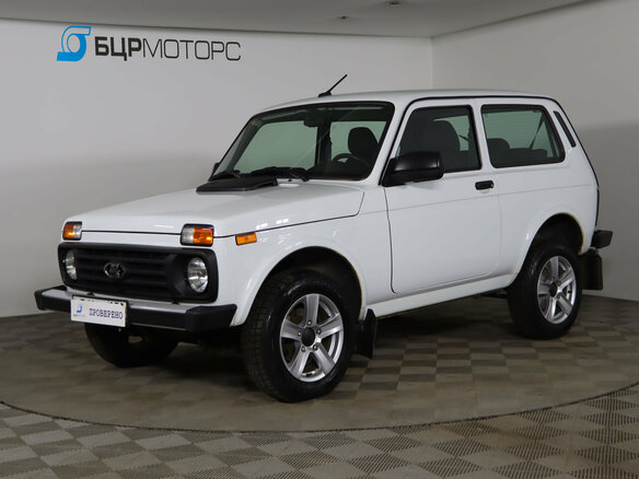 2024 Lada (ВАЗ) Niva Legend I, белый, 949990 рублей