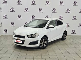 2012 Chevrolet Aveo II, белый, 533000 рублей, вид 1