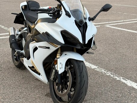 2024 QJMotor SRK 800 RR, белый, 650000 рублей, вид 2